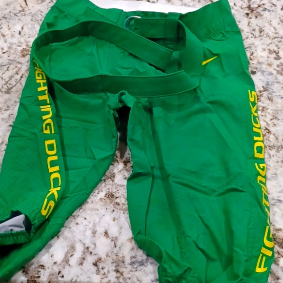 Nike Oregon Ducks mens Team Issued new football pants